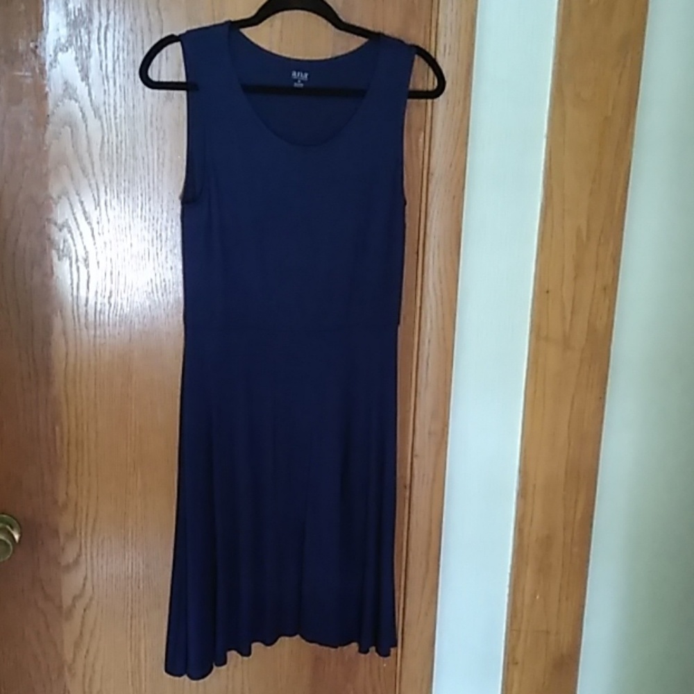 Lightweight, Navy blue dress